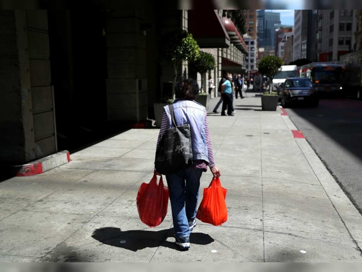 As divided Fed meets, economic data favor standing