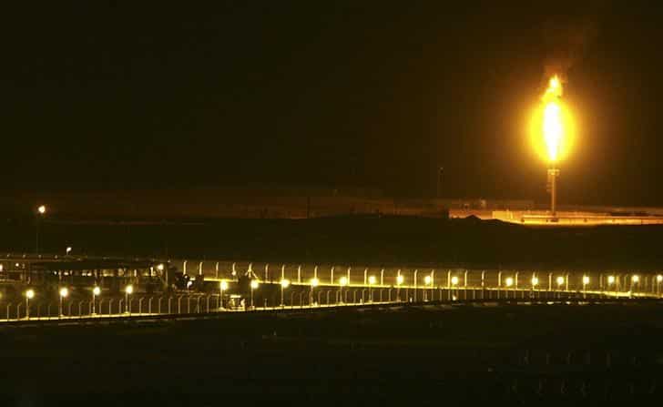 Oil up as Venezuela sees output deal, Libya suffers clashes