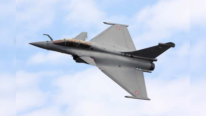 Rafale deal cleared, to be signed on Friday