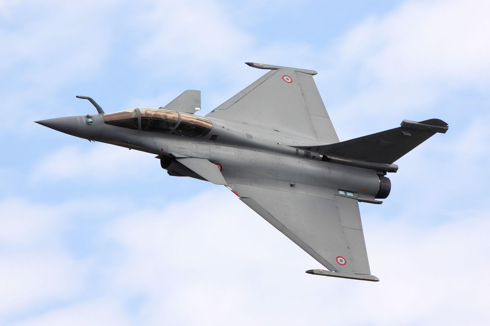 Rafale deal cleared, to be signed on Friday