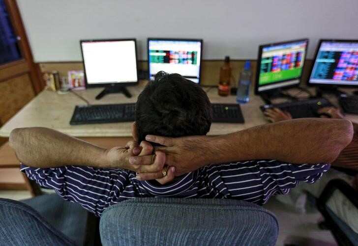 Nifty crosses 8,750-mark; Rupee opens at 3-week high