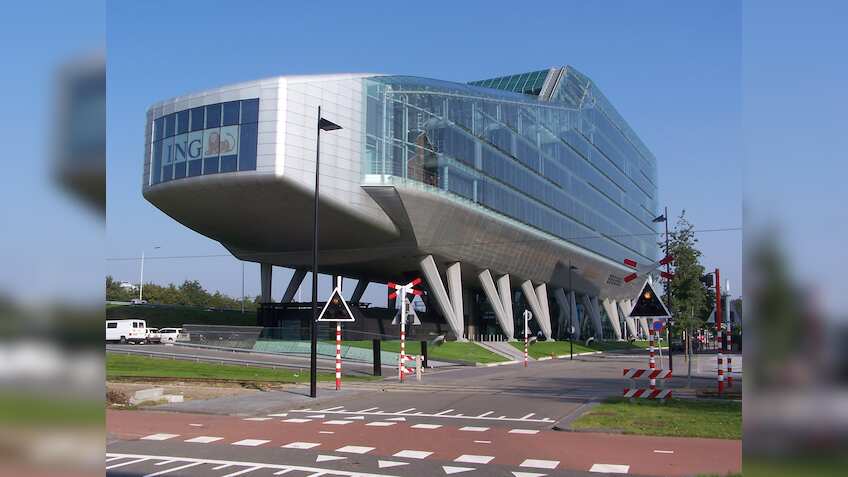 ING sells 2.5% stake in Kotak Mahindra Bank for Rs 3678 crore