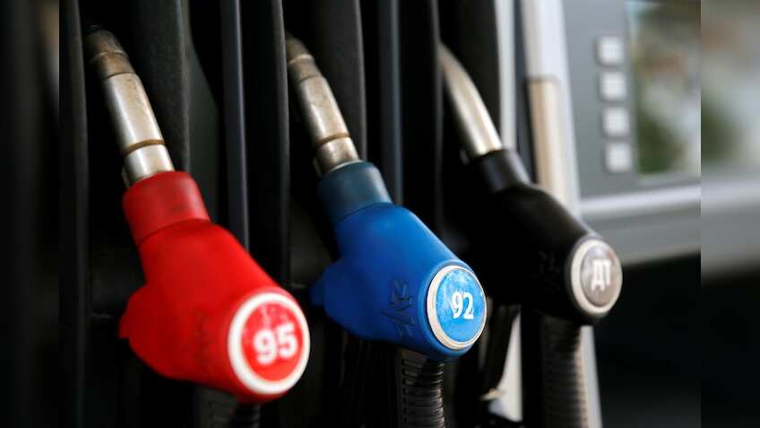 IGL slashes CNG, PNG rates after cut in domestic natural gas price