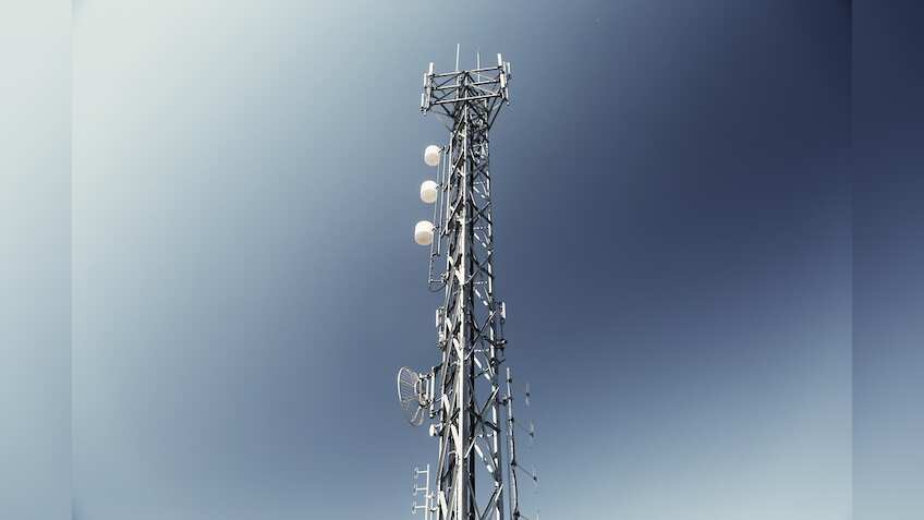 Spectrum Auction: Bids rise to Rs 63,500 crore till day 4