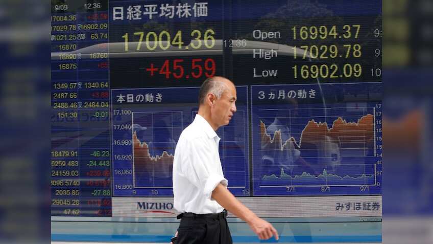 Asian shares firm after U.S. service sector rebounds