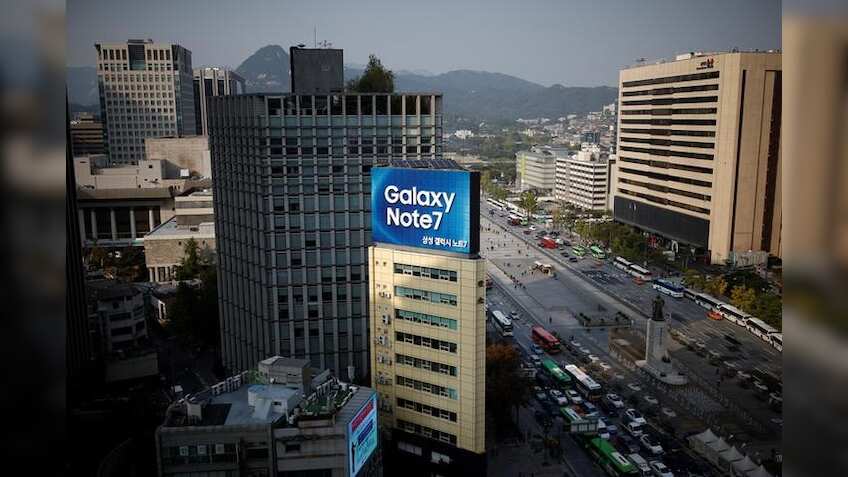 Apple, Google shares gain as Samsung halts Galaxy Note 7 production