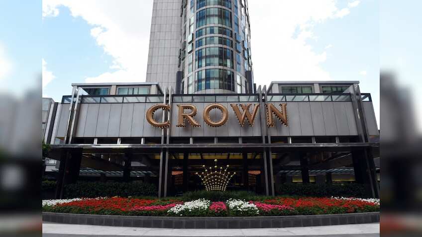 Crown shares plunge after China detains high-roller chief
