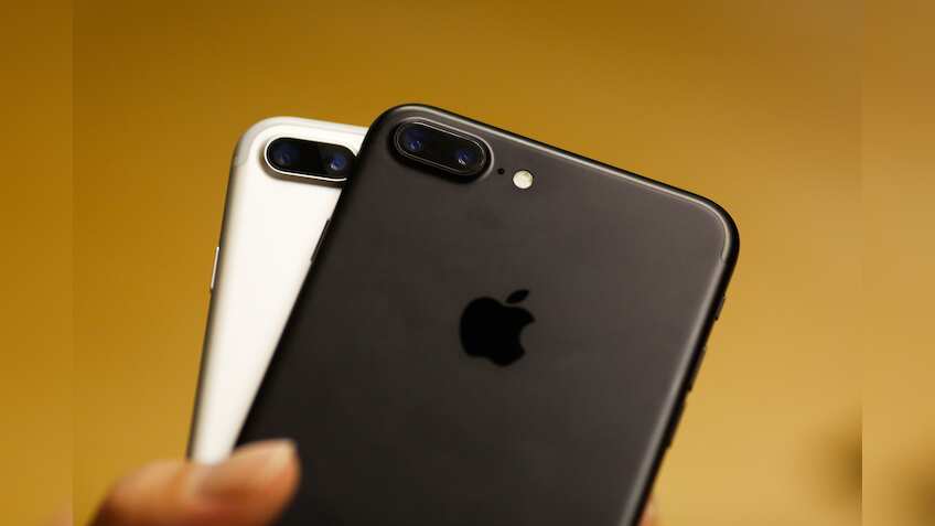 Apple iPhone 7 has ''hidden home button'' on screen