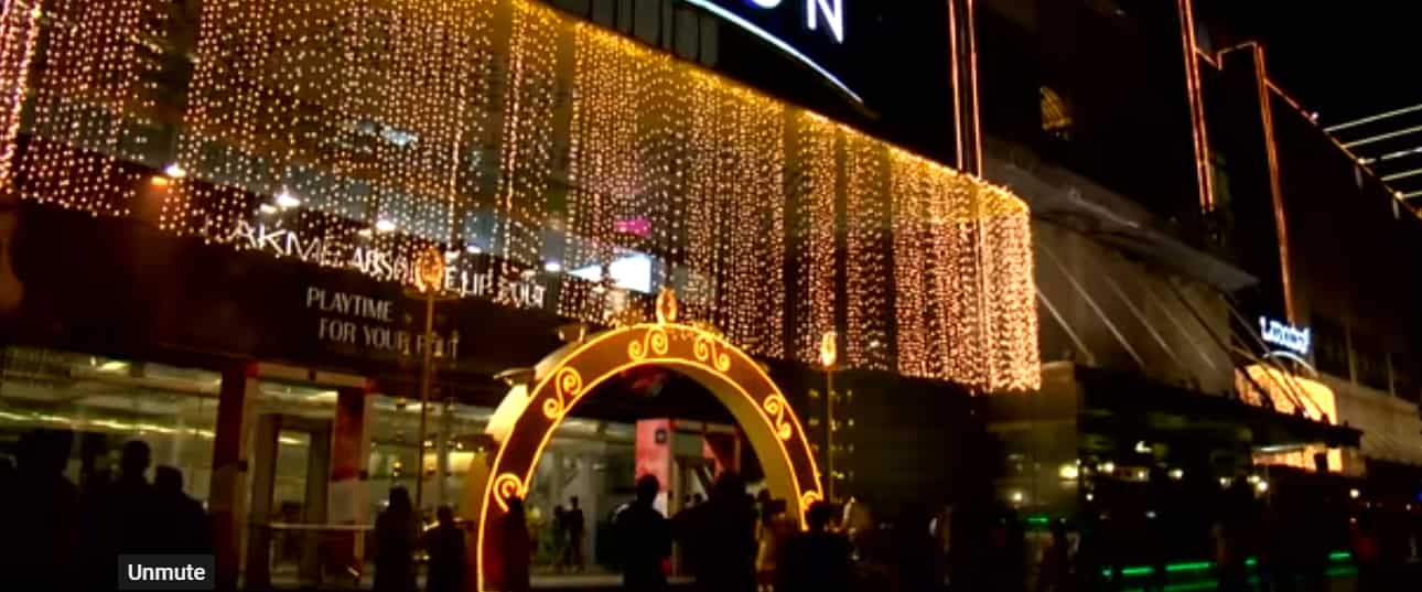 Shopkeepers gear up against E-commerce this Diwali