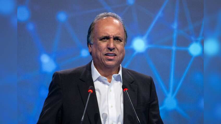 Brazil govt freezes Rio's accounts over unpaid debt
