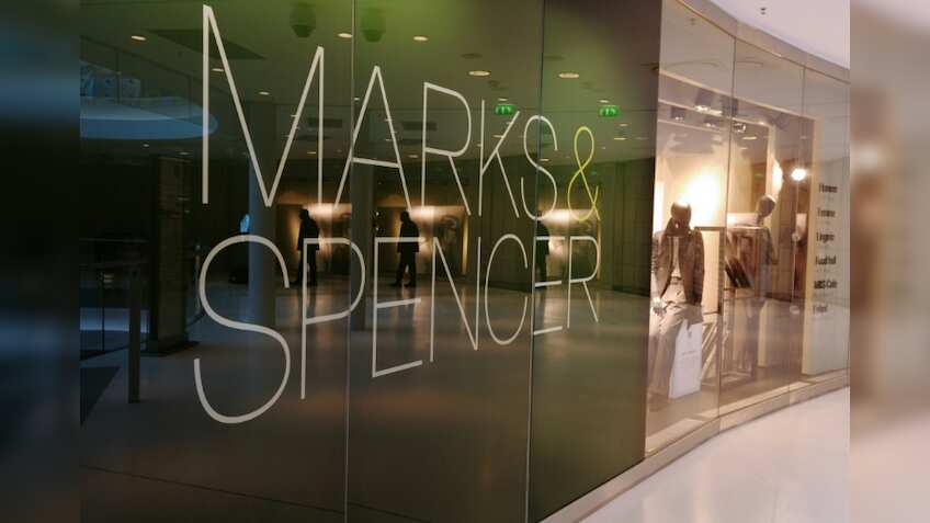 Marks and Spencer to shut over 100 stores in overhaul