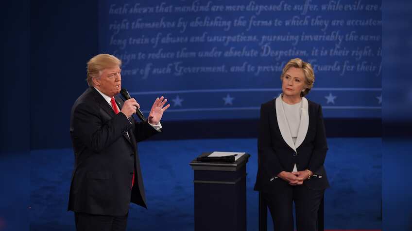 Donald Trump beating Hillary Clinton in Google searches