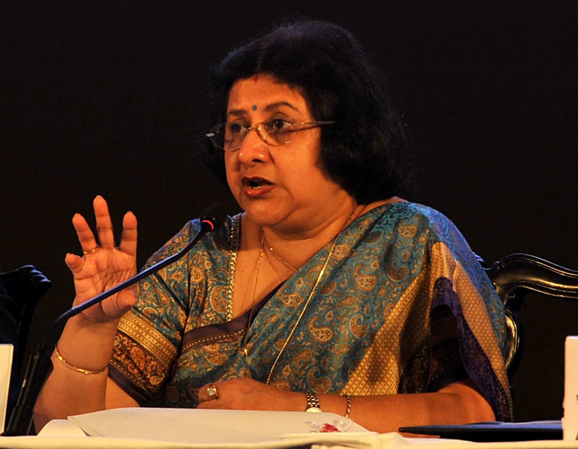 SBI says has sufficient Rs 100 notes in ATMs, branches