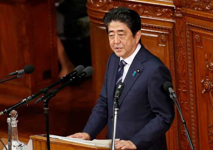 Japan's Shinzo Abe to meet Trump amid cabinet-building efforts