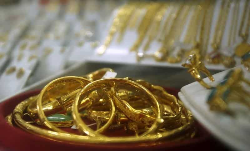 Demonetisation: India gold premiums surge to two-year highs on fears of import curb