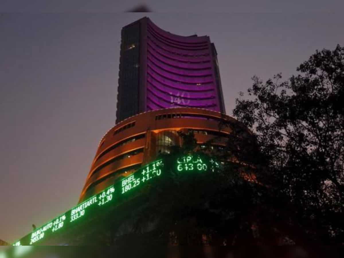 Market review: Equities plunge as foreign investors take