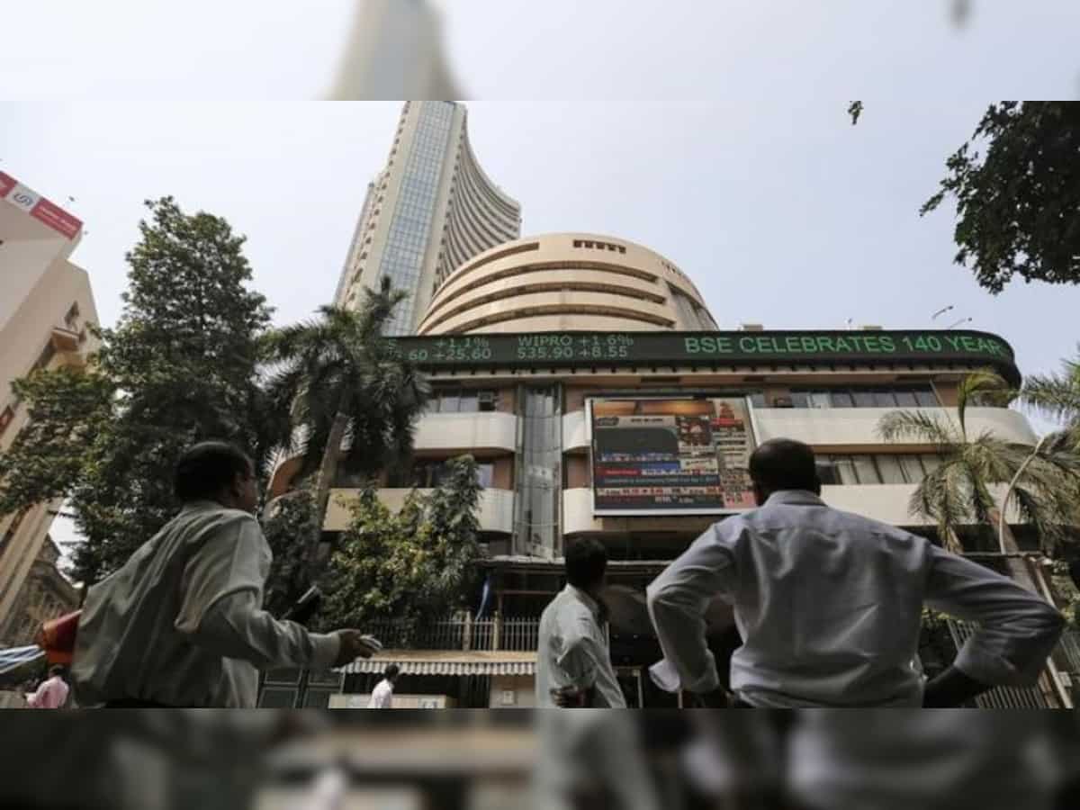 Positive global cues lift Indian equity markets