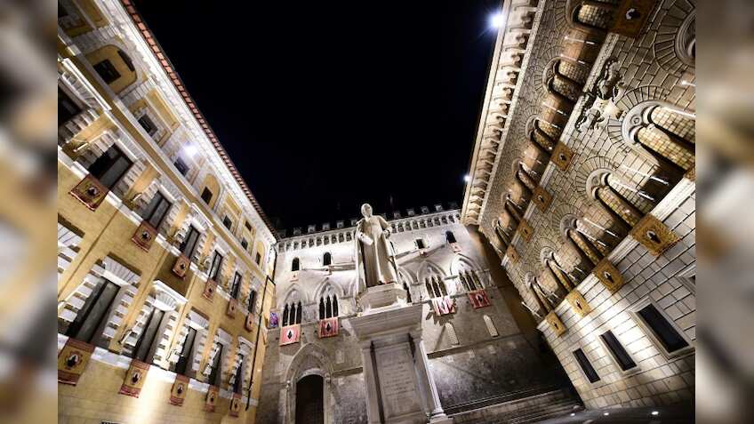 Shareholders of Italian bank BMPS approve rescue plan