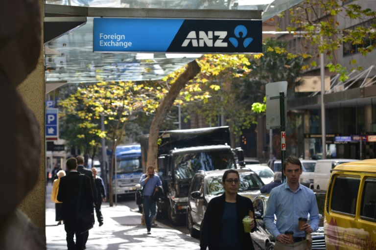 Australian banks admit to Malaysian ringgit cartel