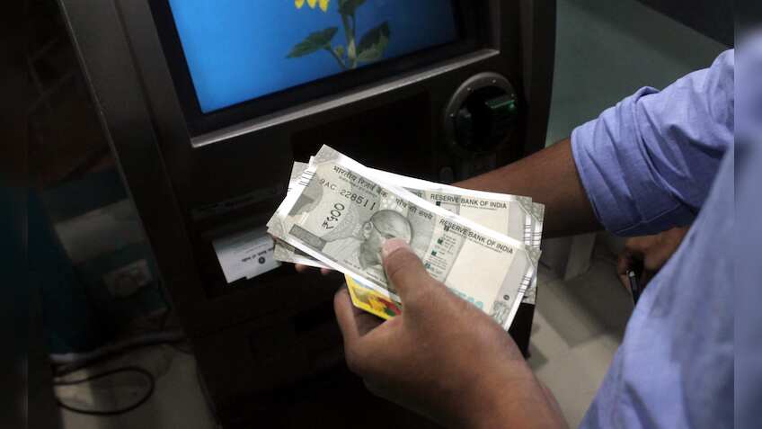 Foreigners can change forex for Indian currency up to Rs 5,000 till Dec 15: RBI