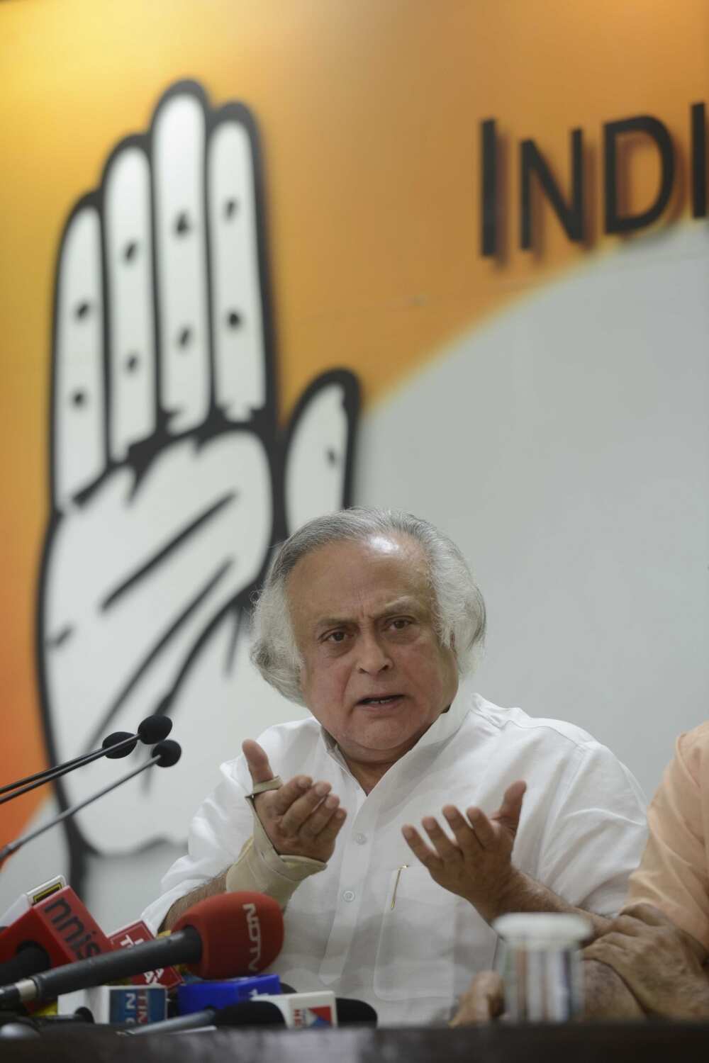 Urjit Patel has sacrificed RBI's autonomy: Congress