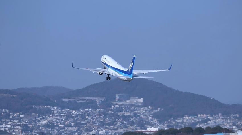 Jet fuel price cut but aviation stocks tumble