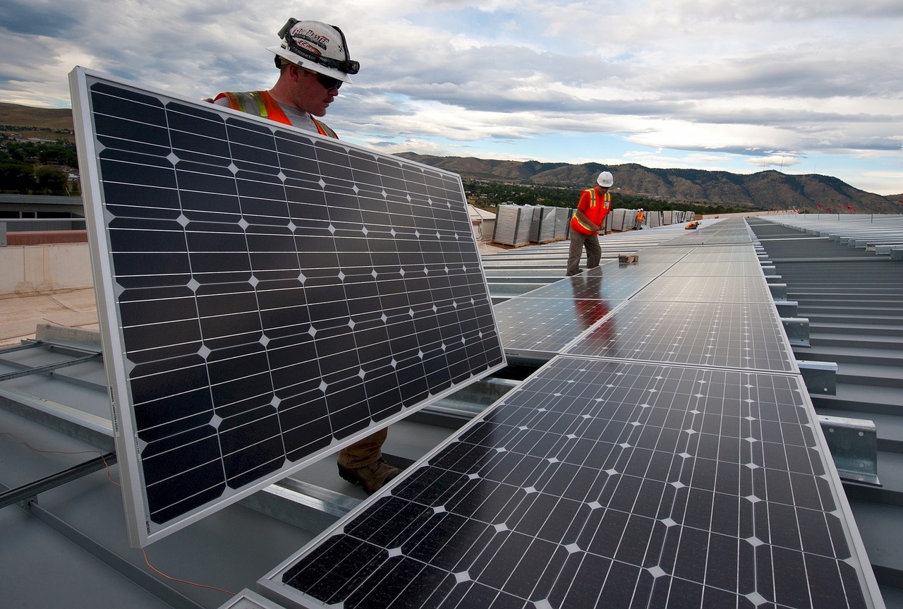 Energy firms invest on start-ups in billion-dollar technology