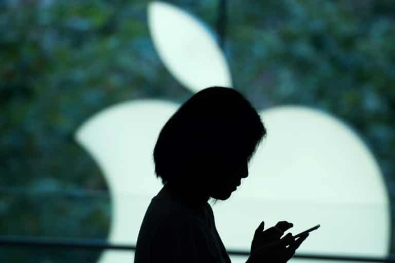 China users complain of combustible iPhones: Shanghai Consumer Council