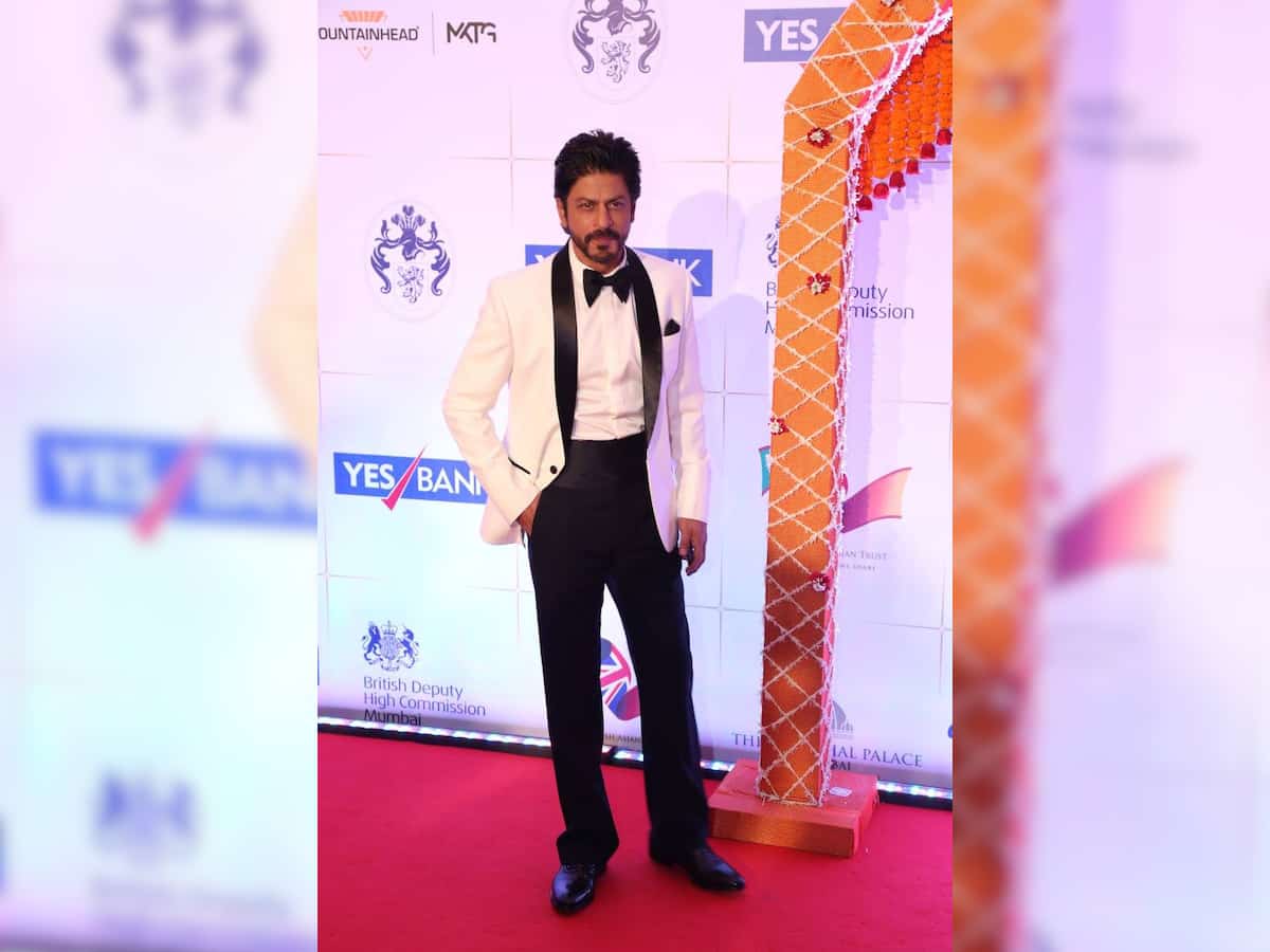 Netflix secures long-term deal with Shahrukh&#039;s Red Chillies
