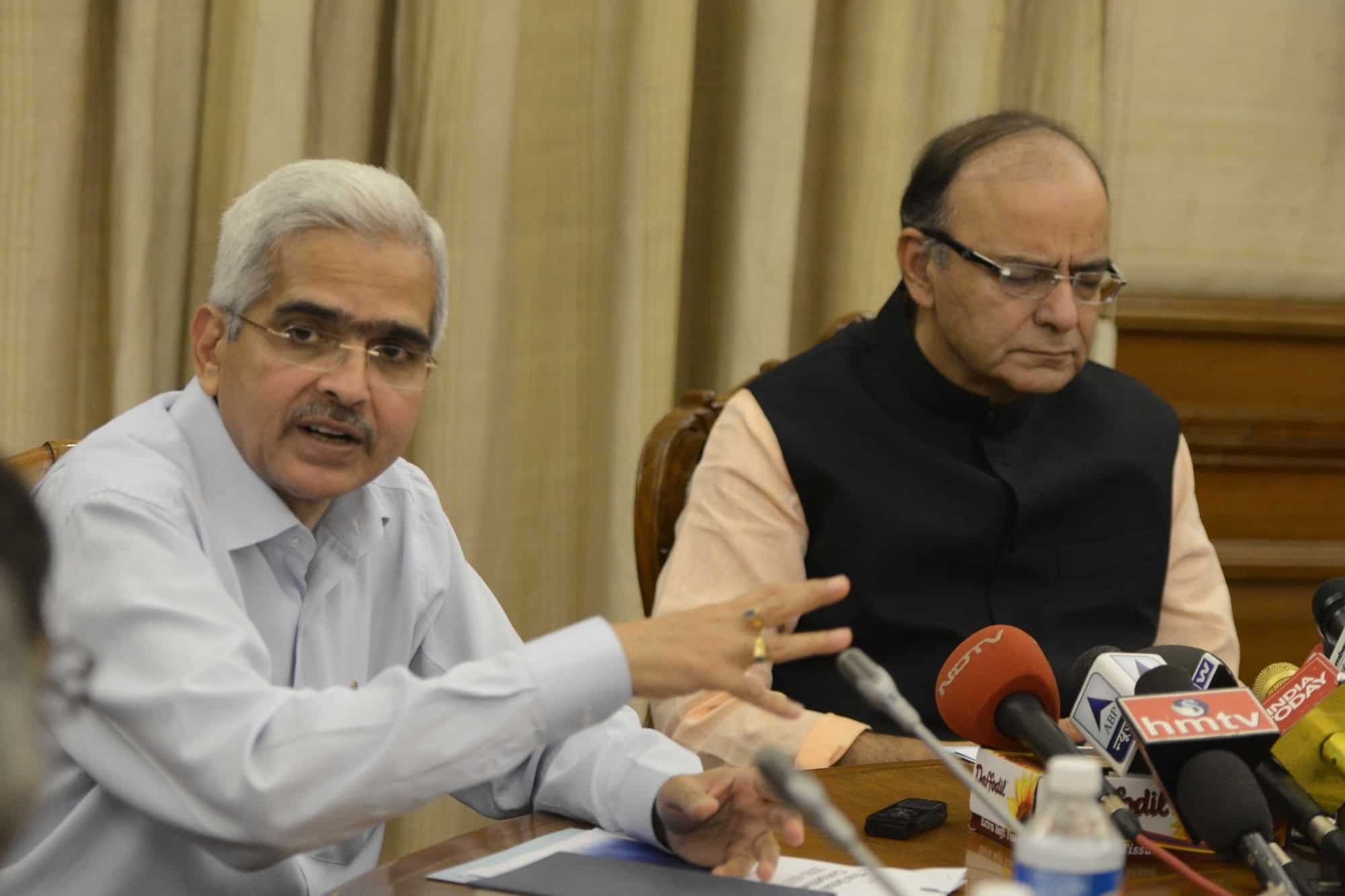 Govt is emphasising on providing cash to rural areas, says Shaktikanta Das