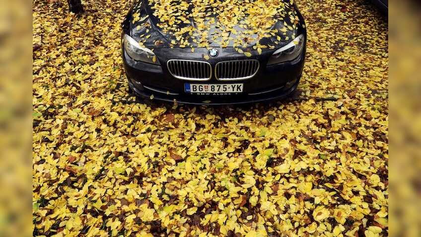 Daimler, BMW expected to merge carsharing services to compete with Uber