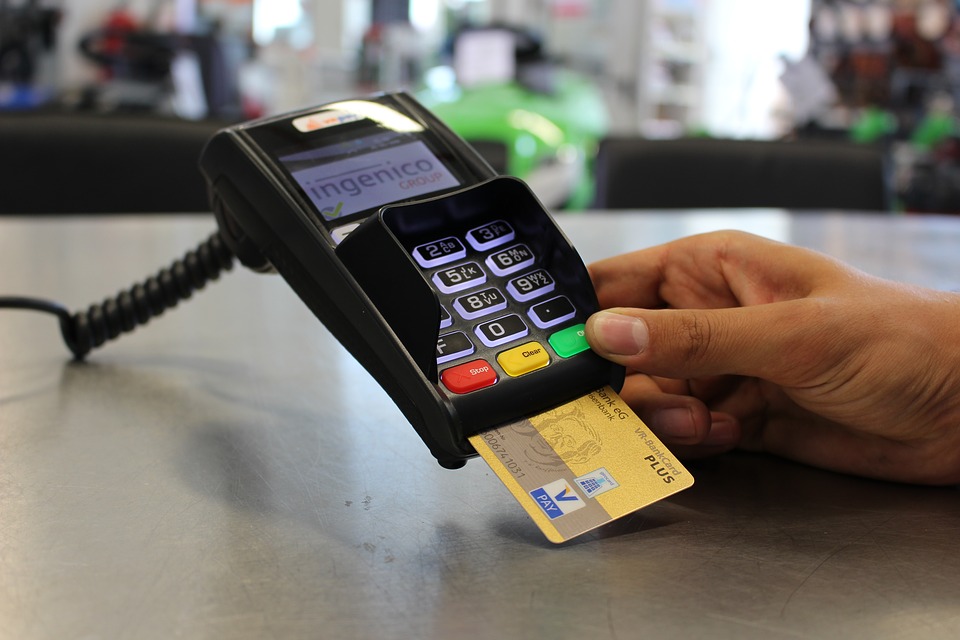 POS machines likely to outshine ATMs as India hurries towards less-cash