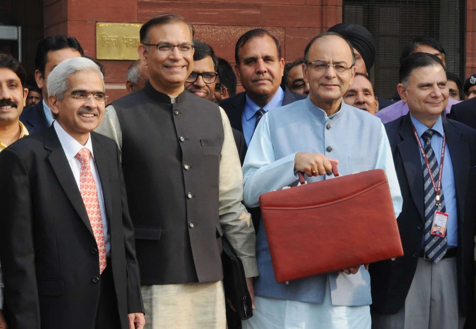 WATCH: Top 5 stories of this morning; From upcoming budget likely to provide relief in direct, corporate taxes to Cabinet to make ordinance on old note holders today 