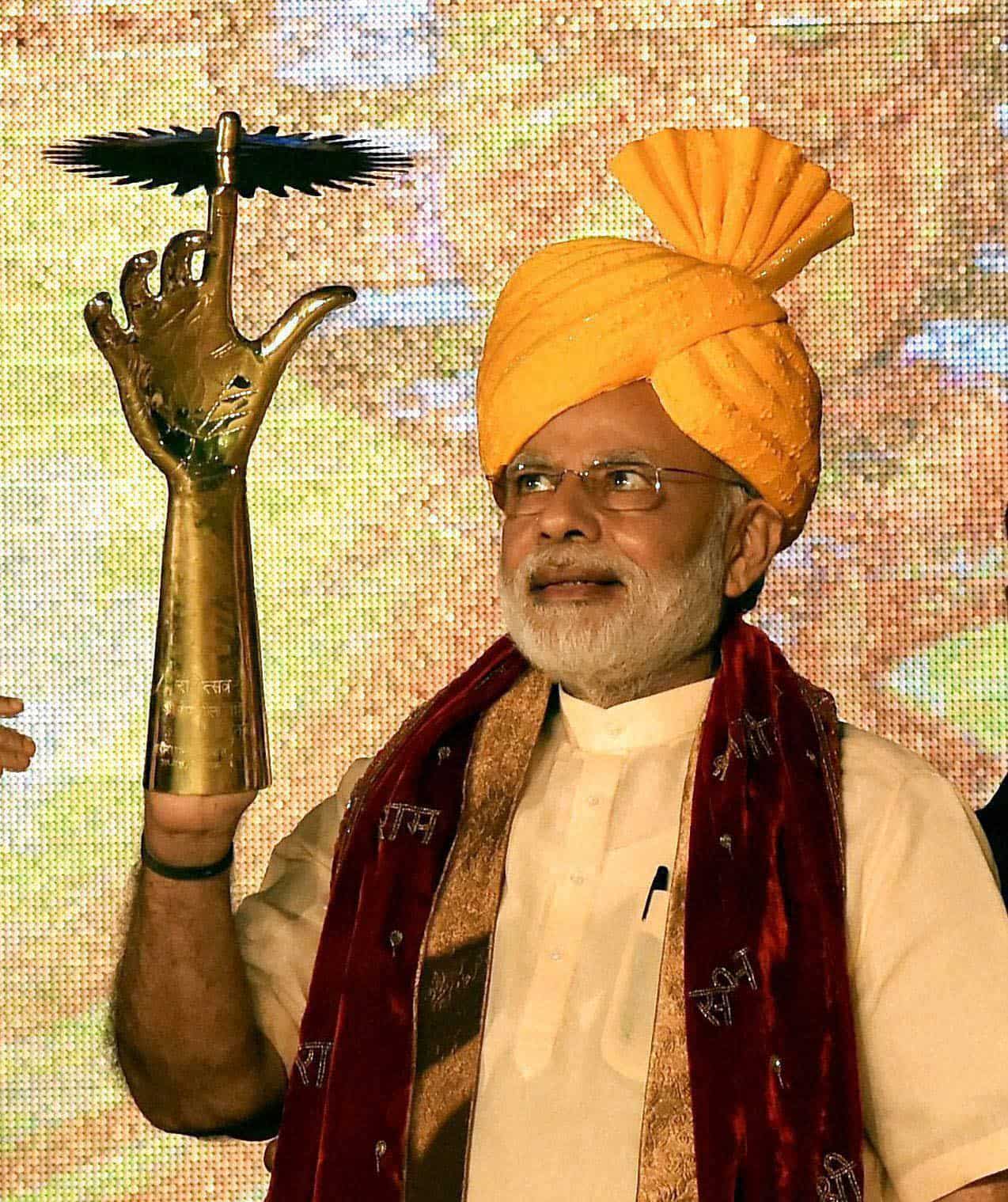 Expert Views: India forecasts GDP growth to slow to 7.1% in 2016-17