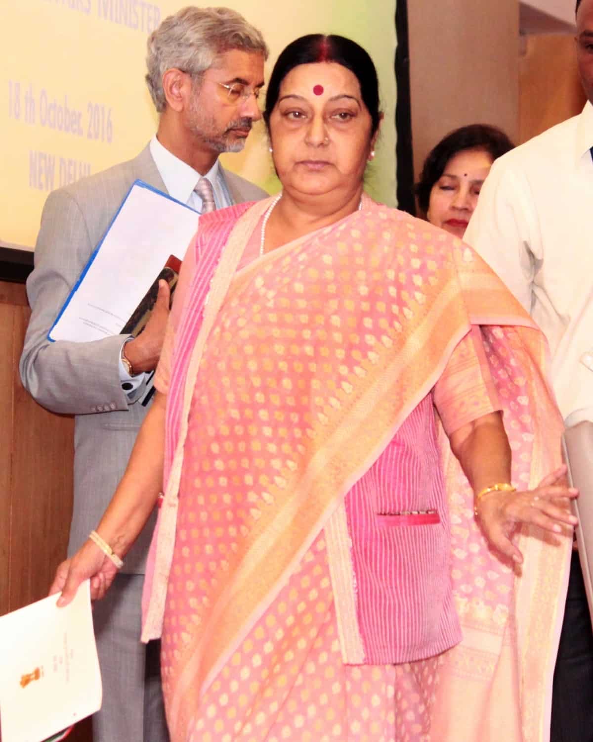 Unimpressed with two states love story, Sushma Swaraj says, 'Would have sent a suspension order'