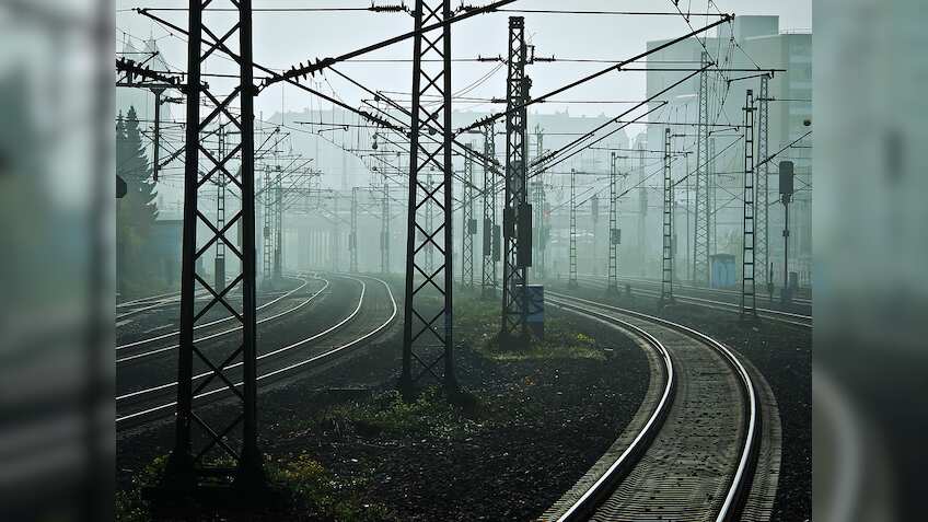 26 trains delayed, 11 cancelled due to fog