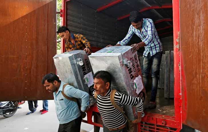 RBI pumped in Rs 9.2 lakh crore worth of new notes so far into banking system: Source