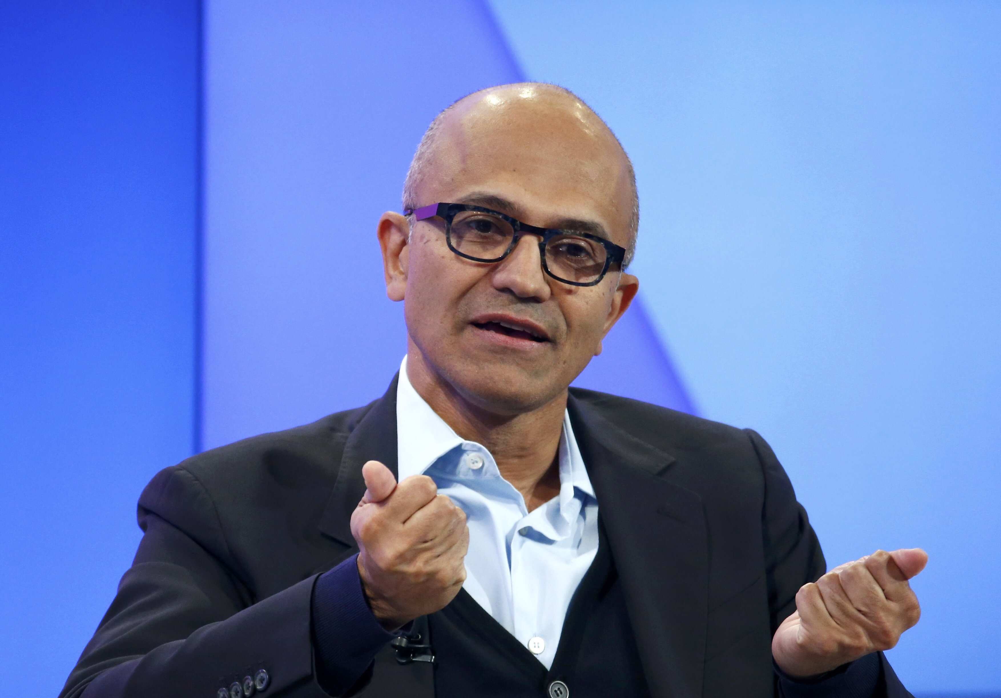 Microsoft may cut 700 jobs this month