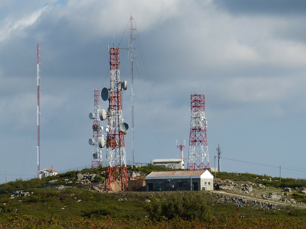Airtel's mobile tower arm Bharti Infratel posts 25% growth in Q3 net profit