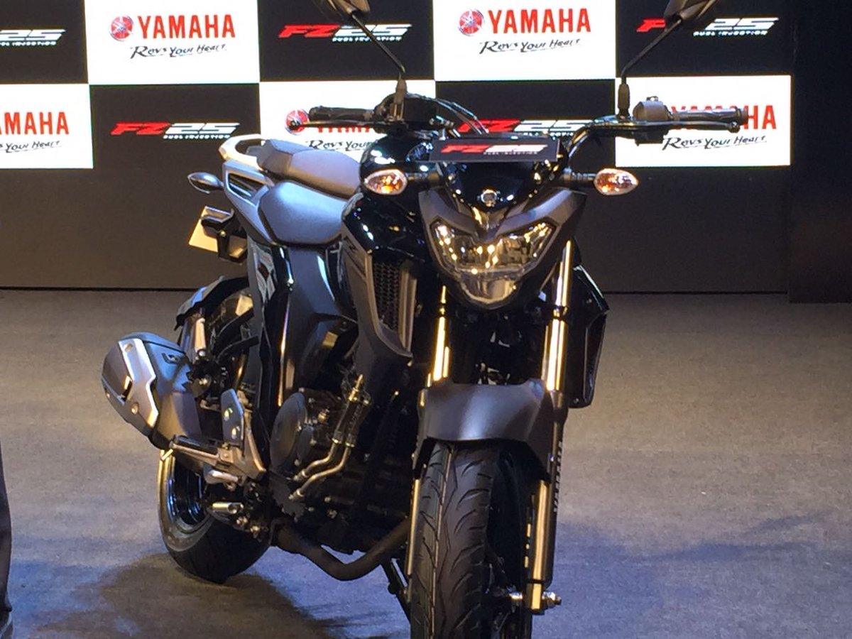 Yamaha launches FZ 25 at Rs 1.2 lakh; targets 1 million units in sales this year
