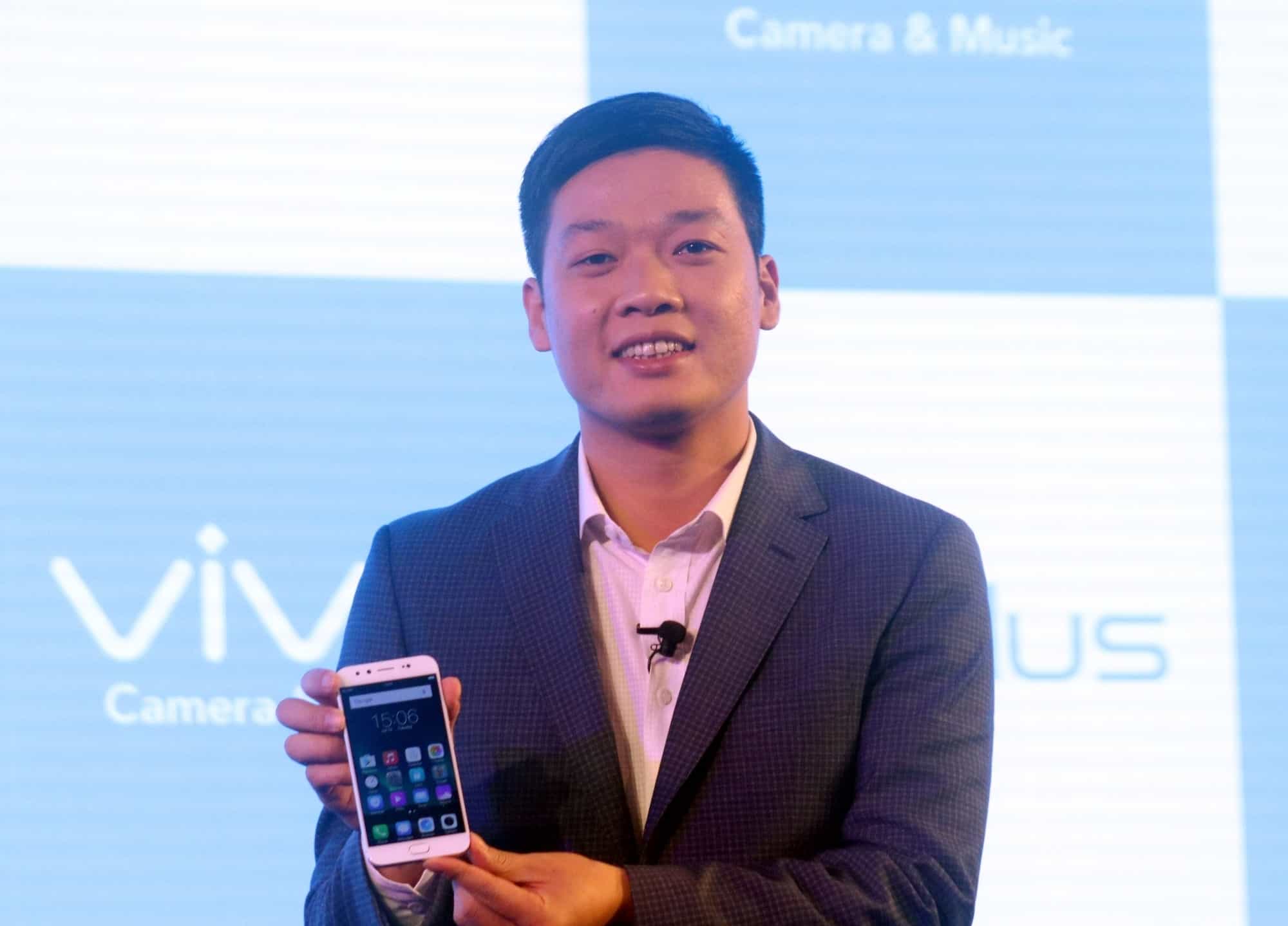 Micromax, Intex, Reliance Jio lose market-share to Chinese players