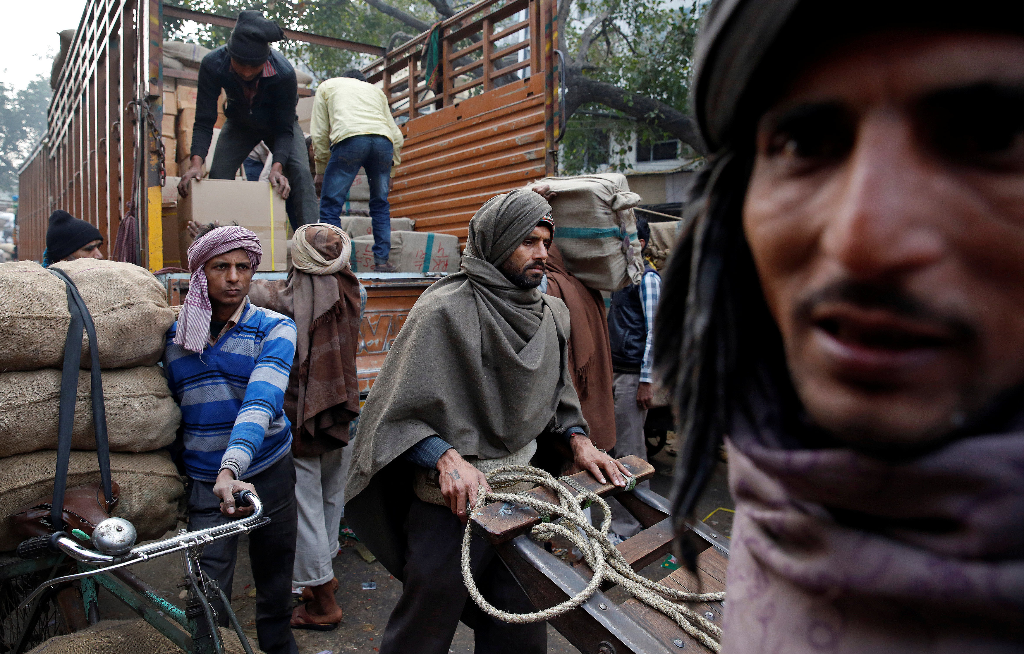 Budget 2017: For digitisation in rural areas Rs 10,000 crore allocation for Bharat Net project