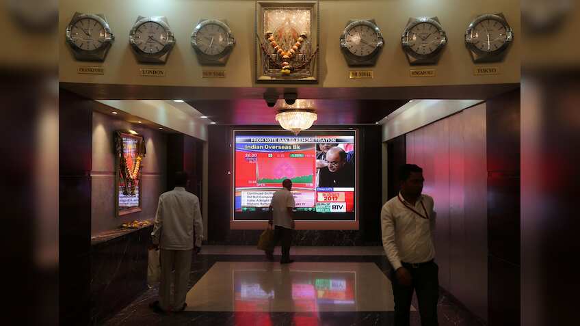 Govt moves to curb 'sham' deals in stock market