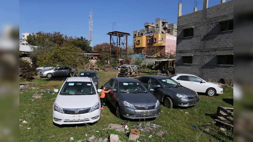 Why car sales are still far from recovery of demonetisation impact