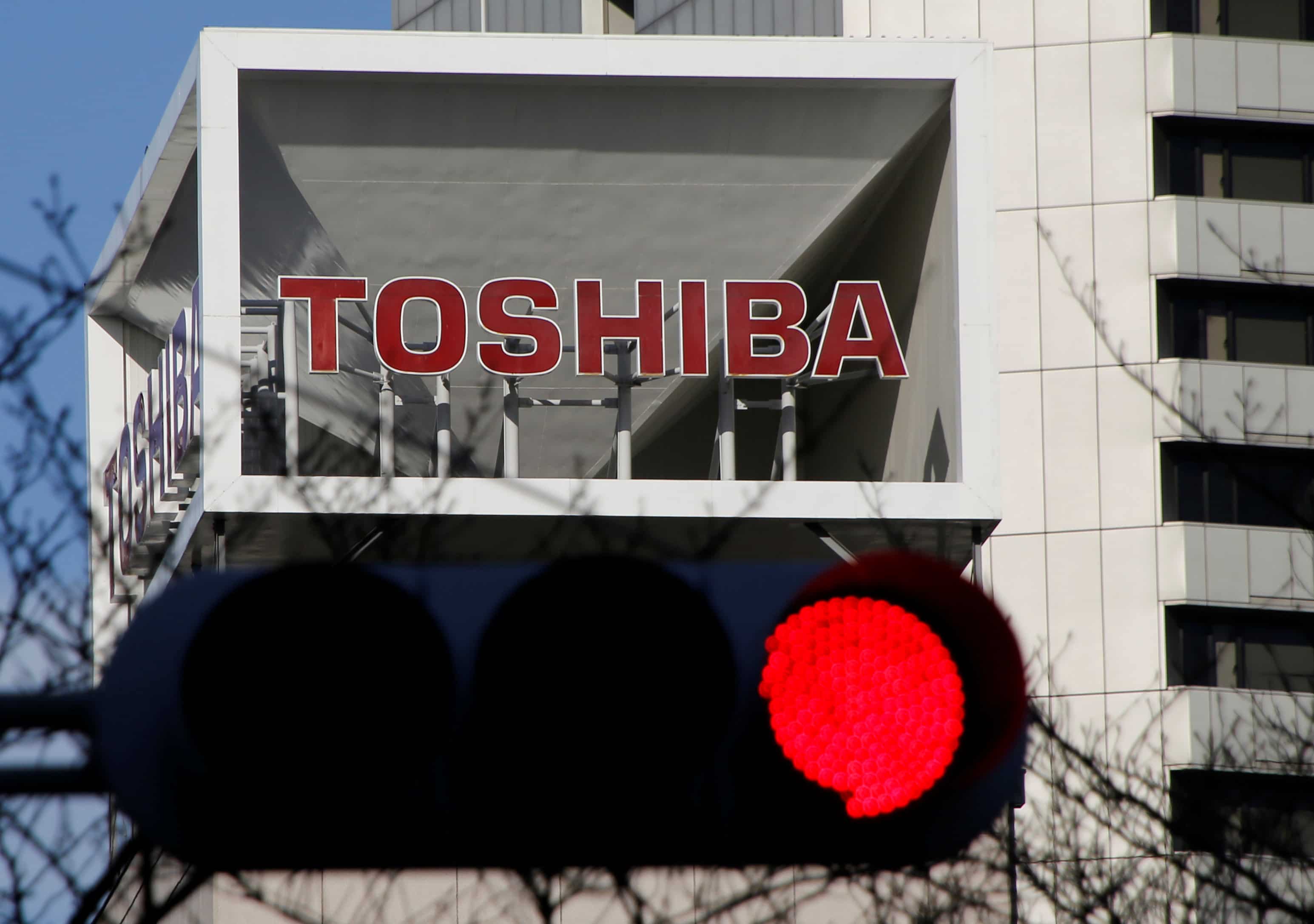 Toshiba to unveil nuclear writedown as it scrambles for cash