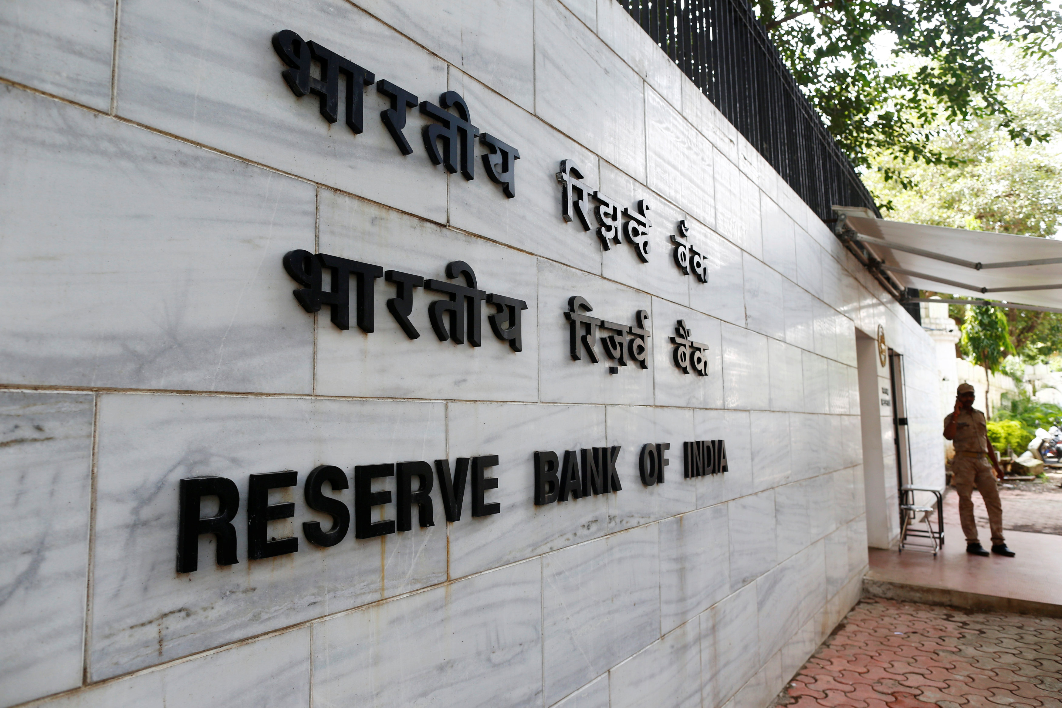 New Rs 1000 notes are coming; launch date unclear