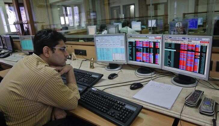 Sensex, Nifty gain; RIL jumps nearly 7% on Jio 