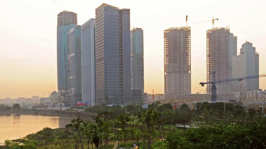 Residential realty likely to witness weak sales, commercial & retail segment to record stable growth in 2017: Care Ratings
