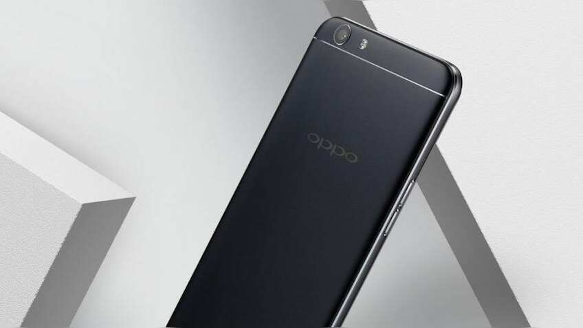  OPPO unveils world's first periscope style '5x Dual Camera Zoom'