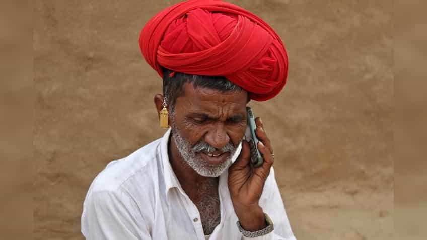 'Do or die' moment for Indian mobile phone brands in 2017: Report 